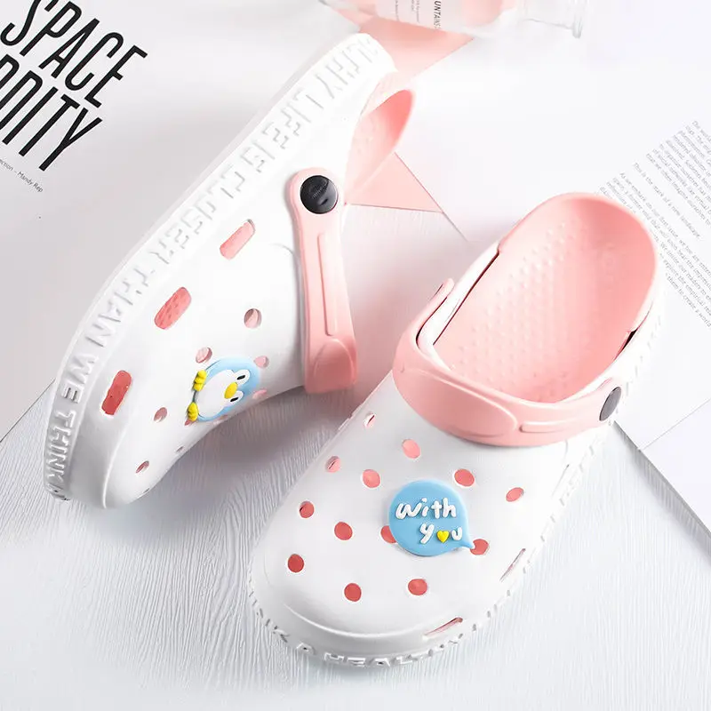 

Classic Cartoon Women Garden Shoes Summer Beach Breathable Quick-drying Woman Sandals Fur Slides for Women Home Cute Shoes Pink