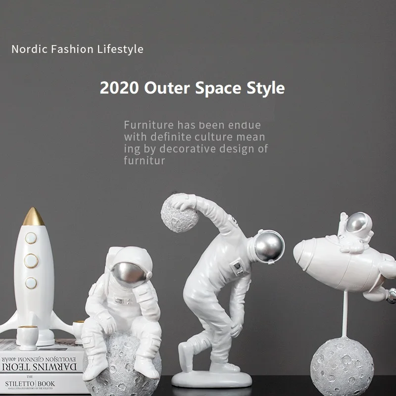 Статуя астронавта скульптура космического человека наружный стиль