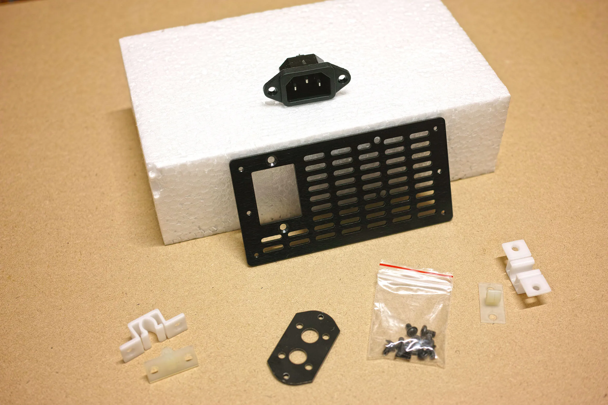 

Multi-purpose SFX power baffle SFX to 1U DC/ATX cooling