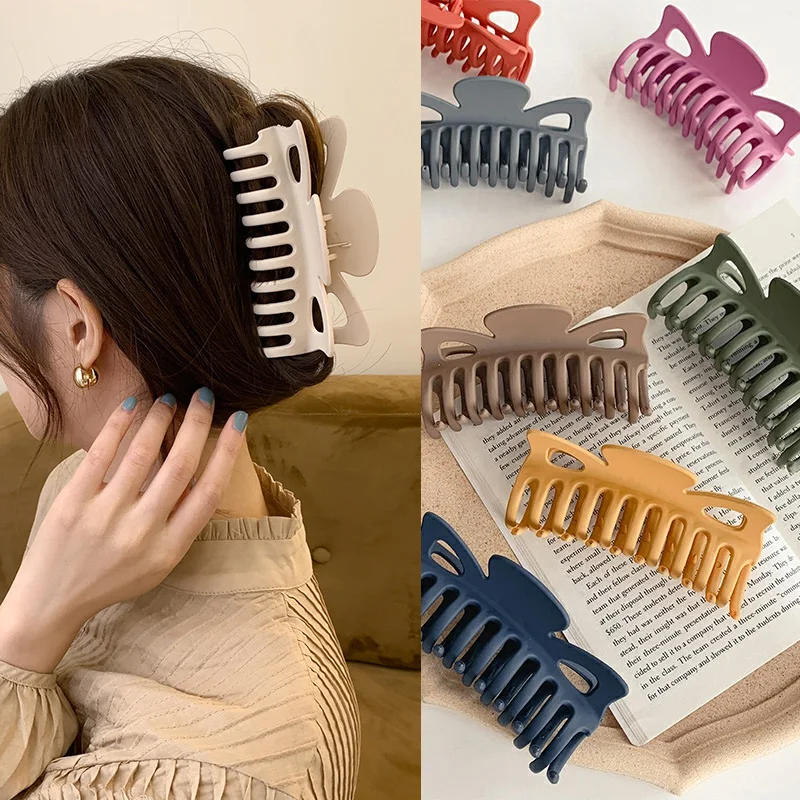 

Korean Solid Big Hair Claws Elegant Plastic Hair Clips Hairpins Barrette Headwear for Women Girls Hair Accessories Gifts