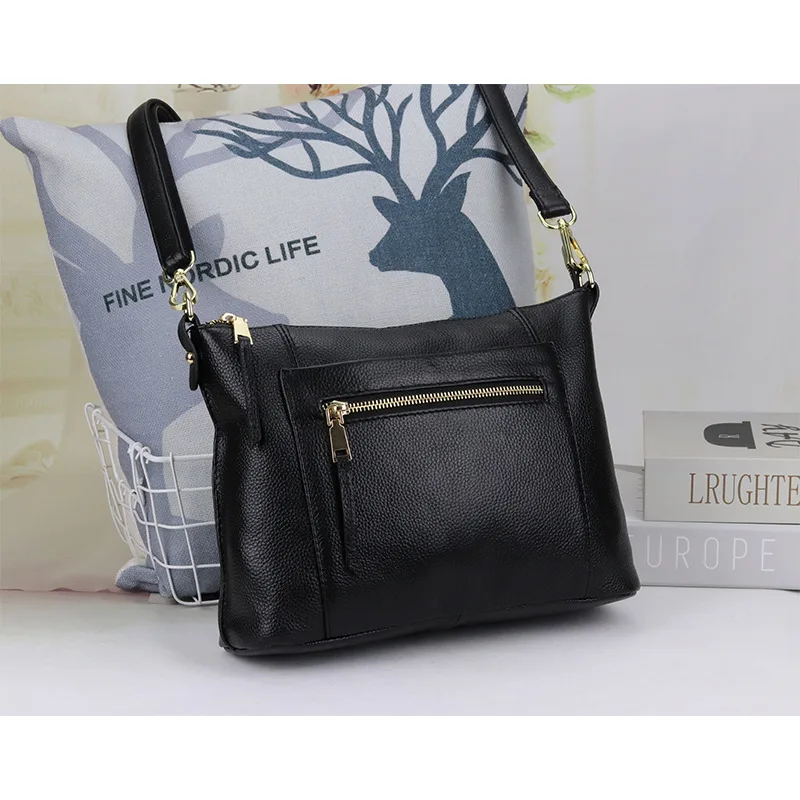 

Women's Diagonal Head Cowhide Satchels Large Capacity Mother Novelty Shoulder Handbags Joker Fashionable Crossbody Lipstick Bag
