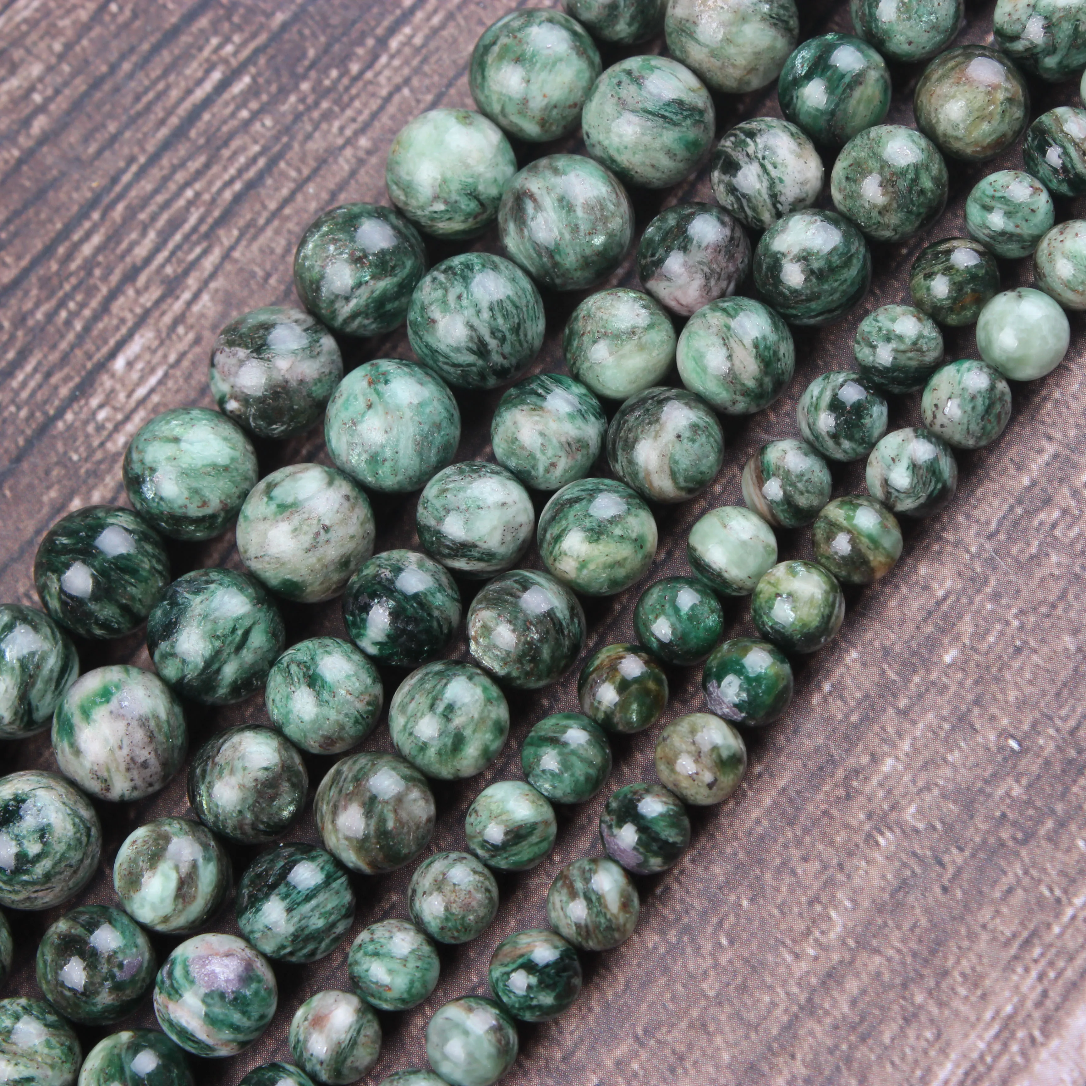 

Fashion jewelry 6 / 8 / 10mm natural gem beads, green mica loose beads DIY men and women Bracelet accessories