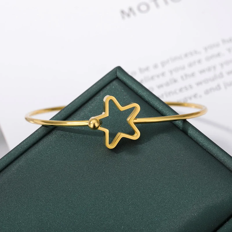 

Goth Five Pointed Star Opening Bracelets For Women Girlfriend Gold Stainless Steel Bangles Bracelet Fashion Jewelry Gifts 2021