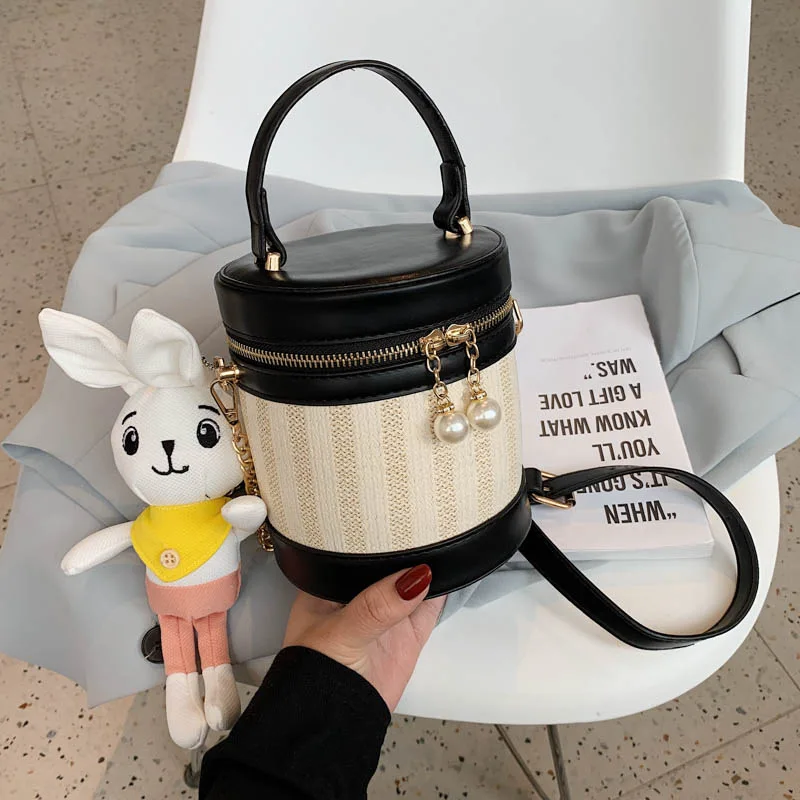 

Summer Women's Bag 2021 Hit Purses and Handbags Luxury Designer Chain Leather Fashion Casual Cute Cartoon Woven Bucket Bag Woman