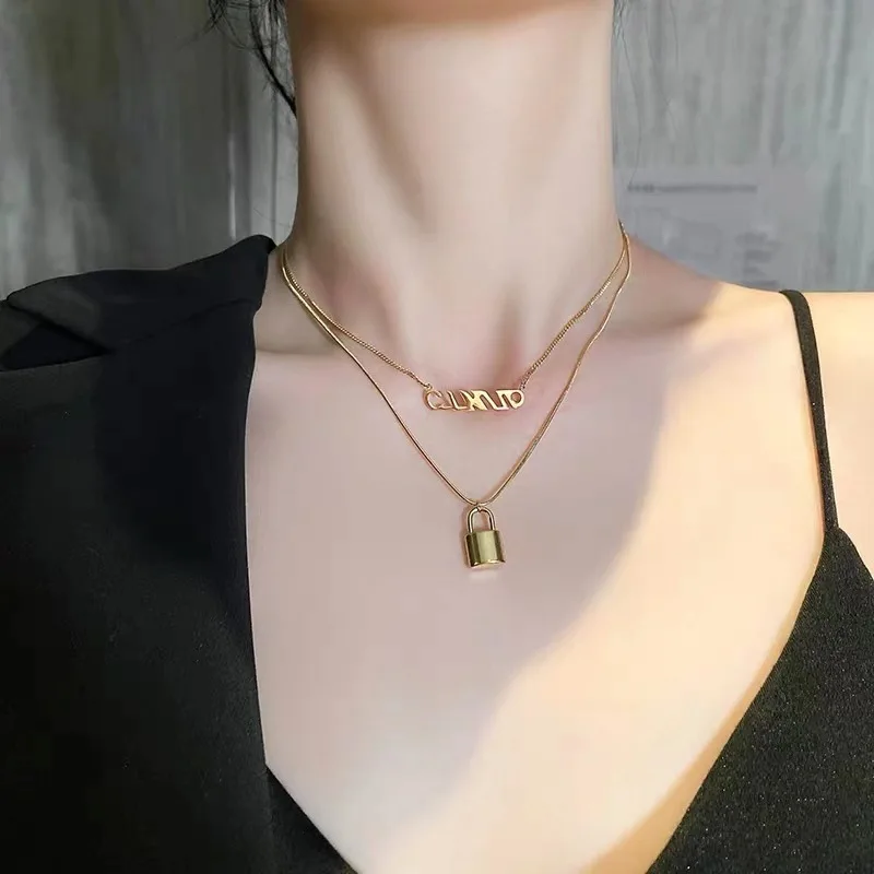 

Простое Двухслойное ожерелье с маленьким замком, женская модная цепочка до ключиц, новые аксессуары, ювелирные изделия, ожерелье с буквами