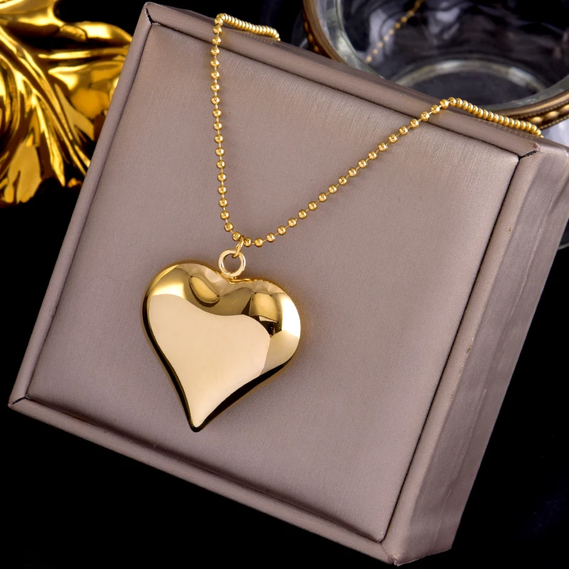 

Non fading net red new niche light luxury autumn and winter exquisite high-grade sweater chain
