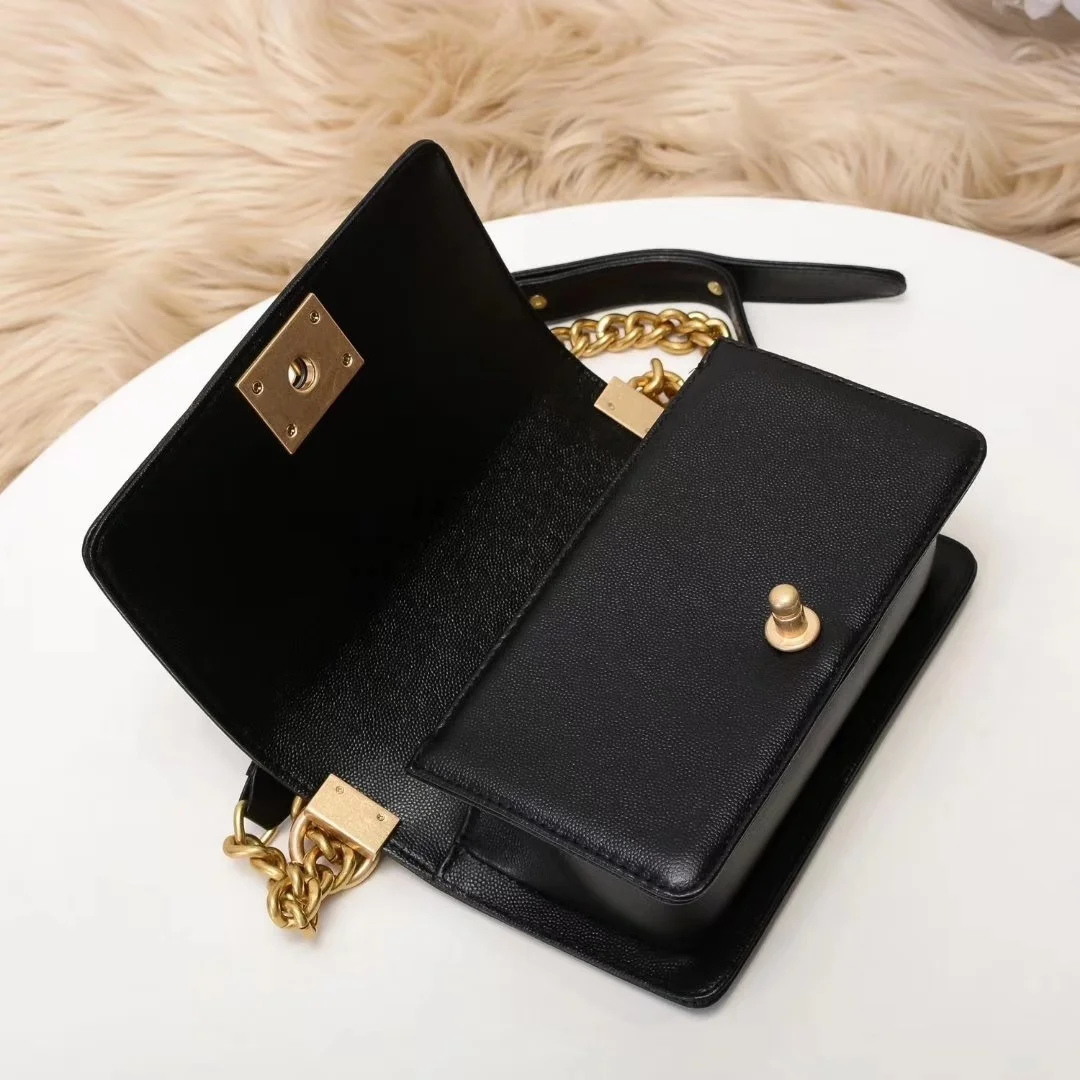 

2021 new style bag for women with high fashion sense small square bag with r