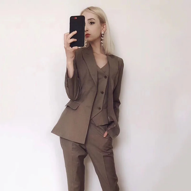 Новые весенние женские костюмы костюм со штанами темпераментный куртка вечерние