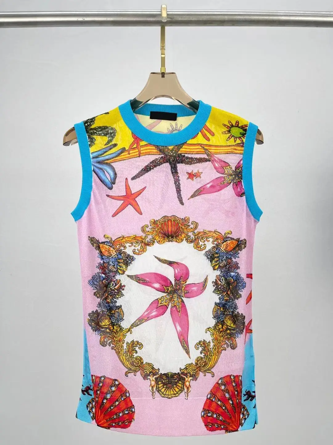 

Women 2021 Fashion Runway Knitted Vest Print O-Neck Sleeveless Female Ladies Popular Hot Sale Chic Tops