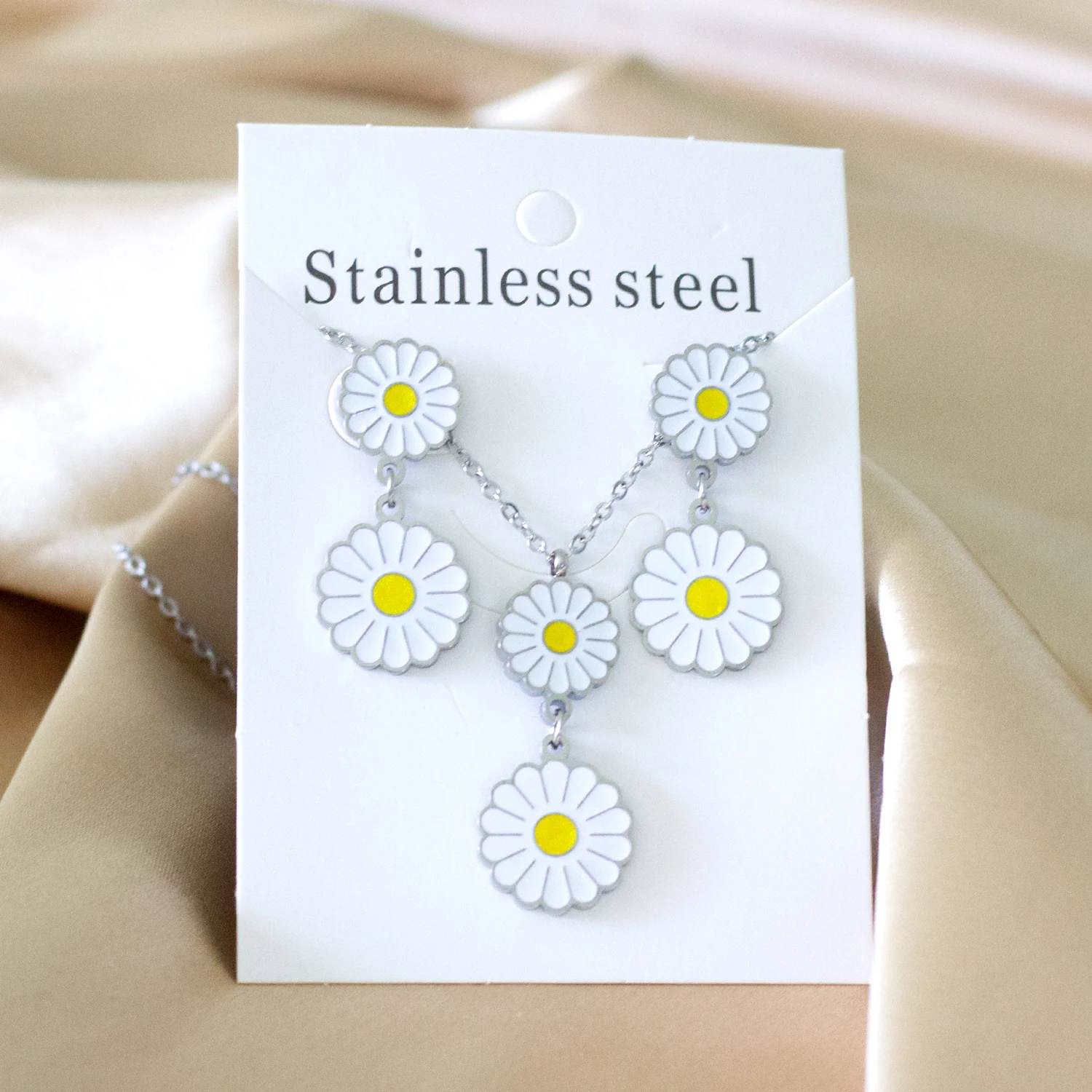 

Gold/Silver Cute Flower Pendant Necklace Stud Earrings Set Stainless Steel Jewelry Set for Girl Women Party Jewelry Gift