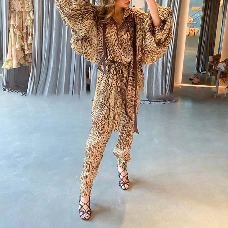 TWOTWINSTYLE леопардовый галстук-бабочка водолазка фонарь с длинным рукавом Офисная Женская блузка женские Топы Женская рубашка модная одежда Новинка