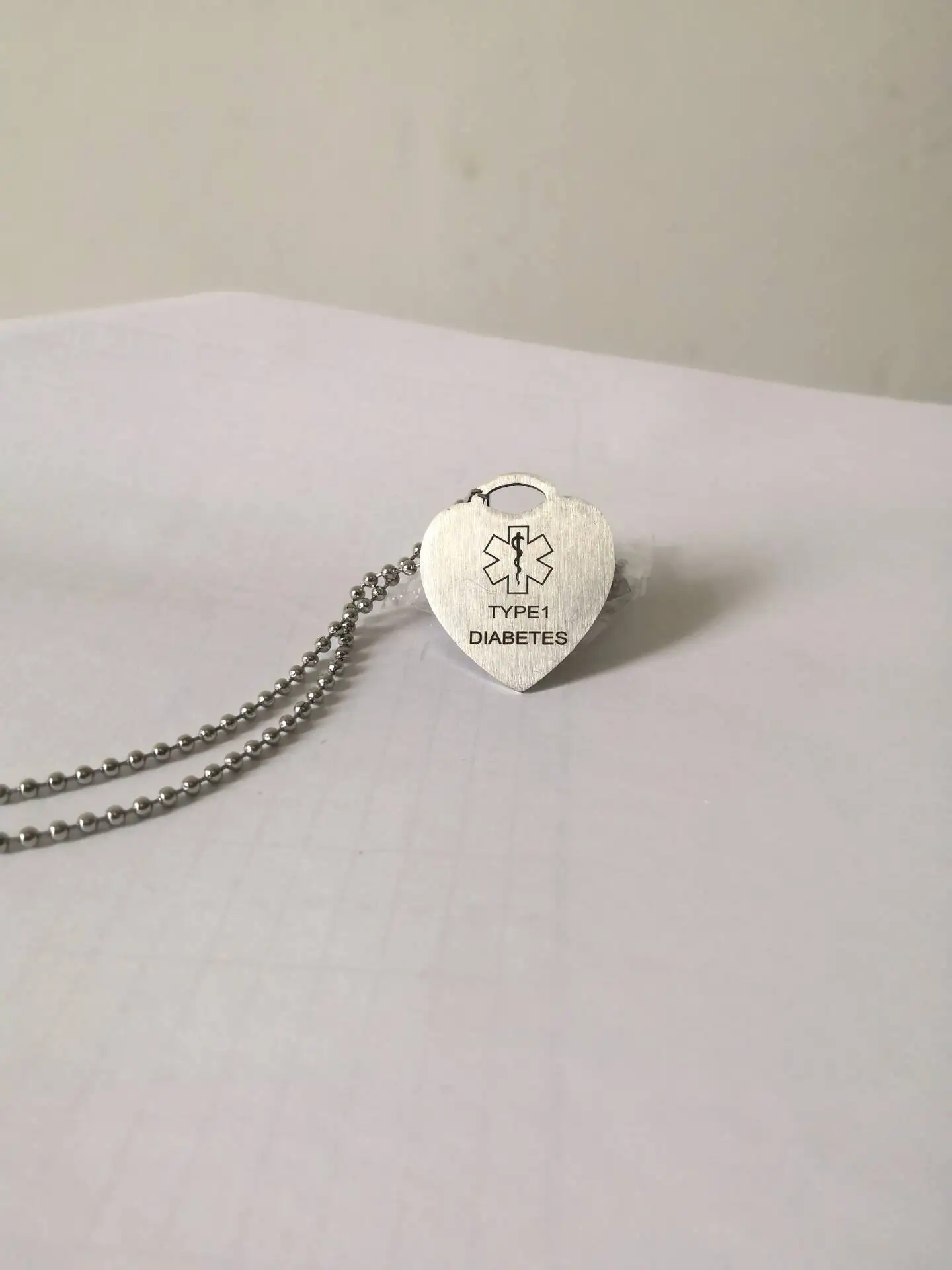 FIMAODZ Тип 1 тест сердце Форма шейный платок медицинские оповещения аварийной