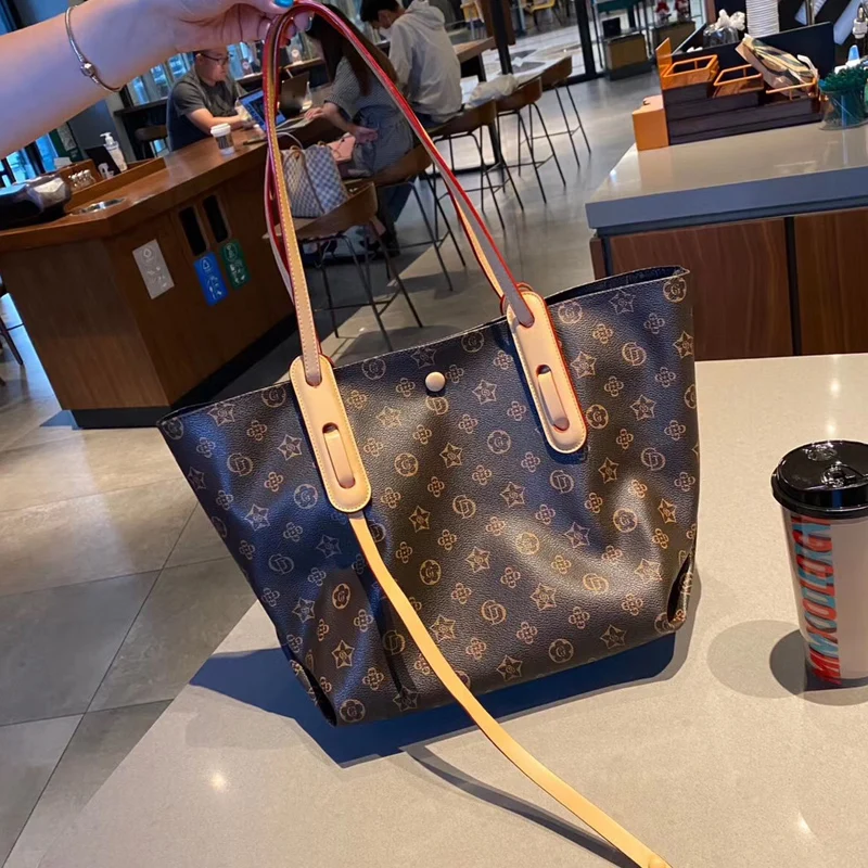 

Туфель с сумочкой с принтом в ретро стиле; Ведра для женщин, роскошные сумки в руку, для женщин, сумочки из натуральной кожи, больше Размеры к...