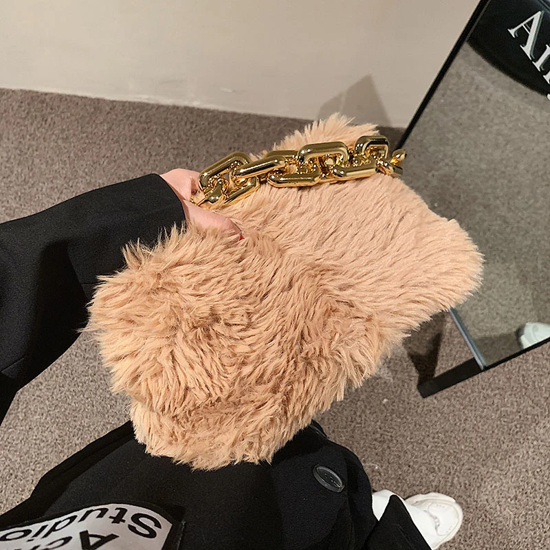 

Luxury Soft Fluffy Plush Bag for Women Handbags and Purses Chains Shoulder Warm Clutch Female Wedding Party Hand Bags 2021 New