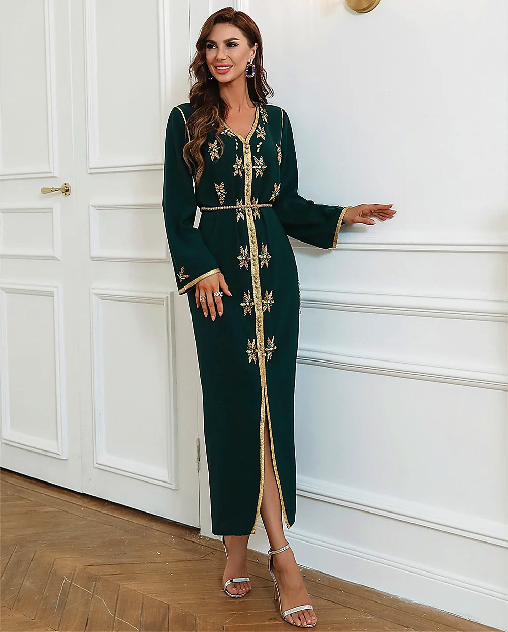 

Eid Mubarak Abaya Dubai Caftan Marocain Muslim Dress Beaded Abayas for Women Turkish Dresses Islam Robe Musulmans Djellaba Femme