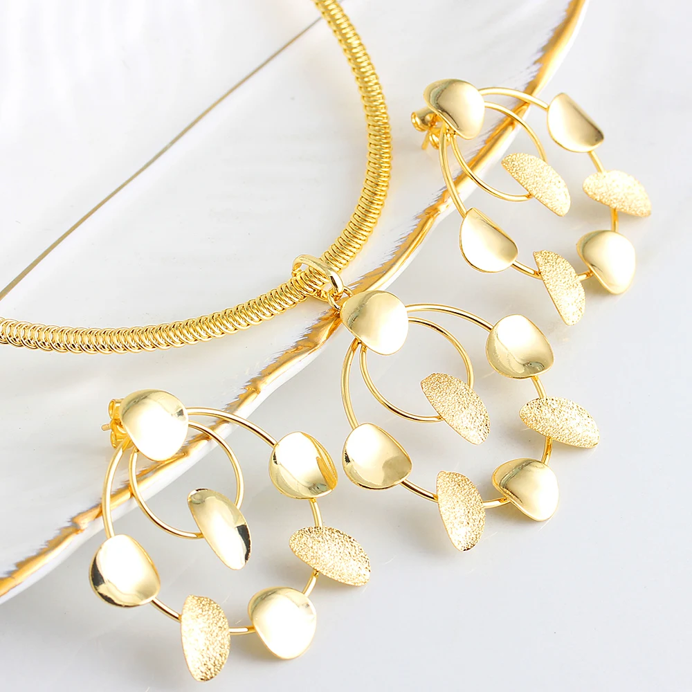 

Fashion Jewelry Bohemia Jewelry Sets For Women Earrings Necklace Pendant Flower Jewelry For Engagement fashion Jewelry Findings