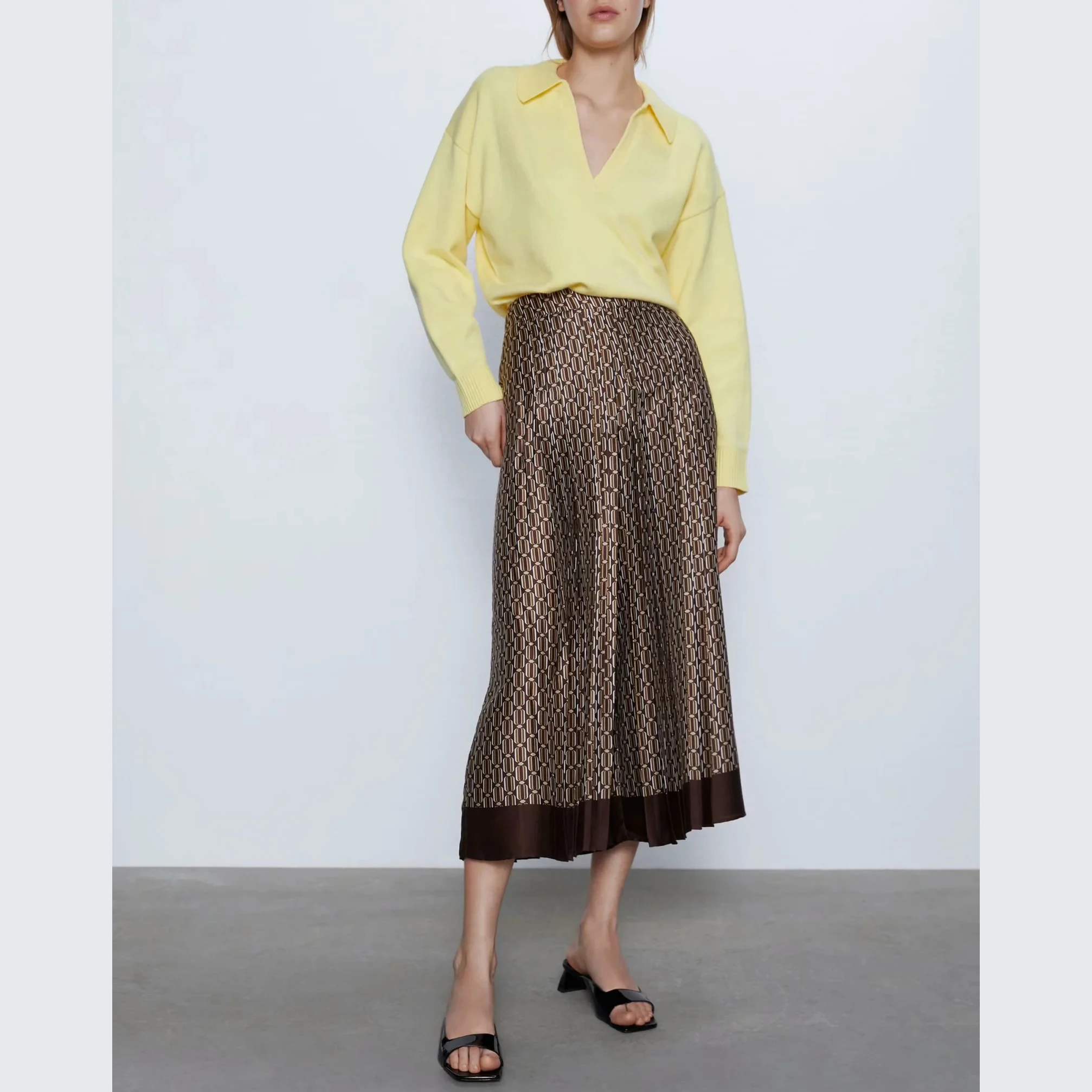 Женские брюки кюлоты с принтом коричневые плиссированные высокой талией и