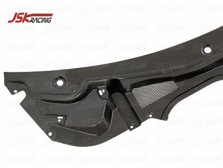 Передняя крышка из углеродного волокна 2011-2015 (4 шт.) для LAMBO AVENTADOR LP700-4(JSKLBAD11007) |