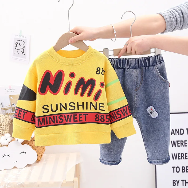 

2021 boys and girls spring and autumn new Korean version of printed letters long-sleeved trousers suit children's simple and fas
