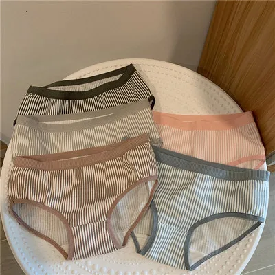 

4 Pieces Underwear Women Middle Cotton Lovely Lady Waist Traceless Student Korean Version Girl