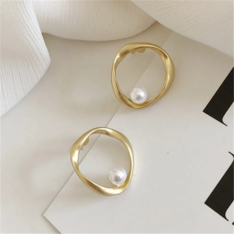 

Ear Ring Earrings Stud Earrings Contracted Wind Ins Gas Irregular Matte Pearl Fashion Women Push-back Zinc Alloy Metal