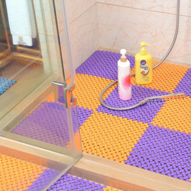 Пластиковый нескользящий напольный коврик для ванной 25 х25 см | Дом и сад
