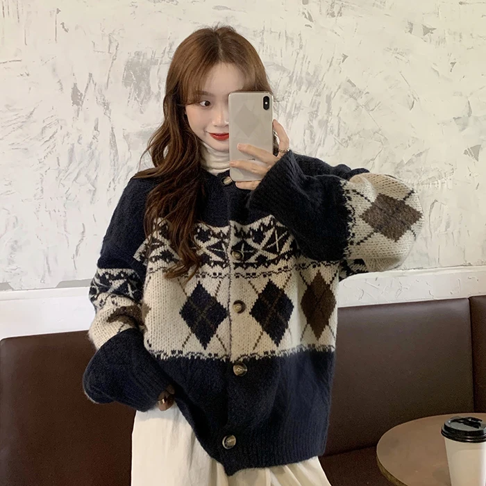 

Korean style loose retro stitching long-sleeved knitted sweater cardigan jacket women