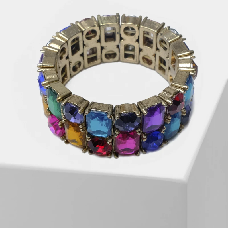 

Amorita boutique Acrylic round colored bracelet