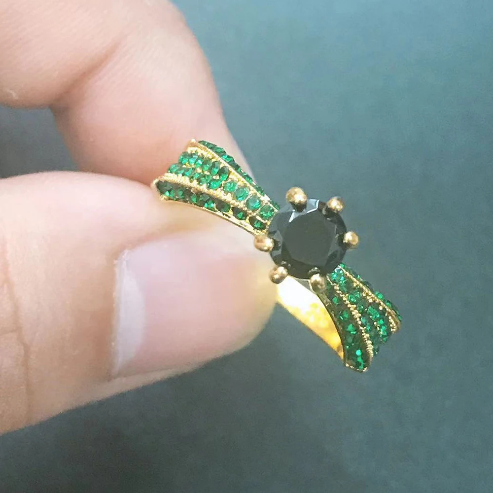 

Classic Camber Concave Micro Pave Black Stone Wedding Ring For Women Dazzling Crystal Zircon Delicate Jewelry Gifts Wholesale