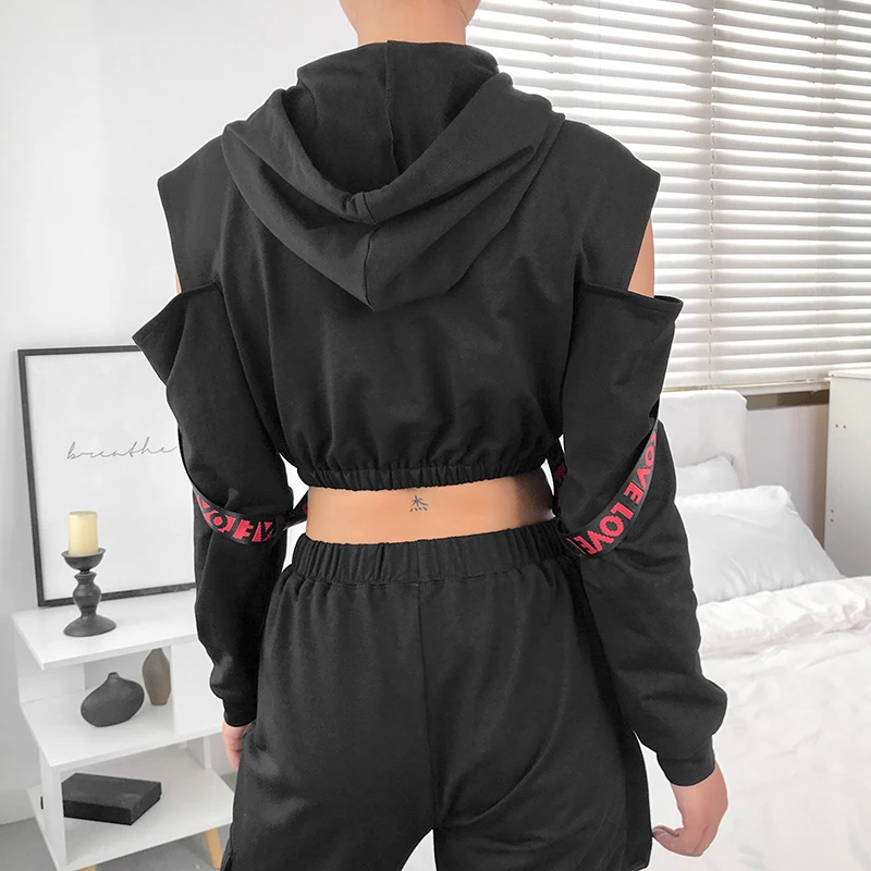 Rapwriter Casual Metal Chain Patchwork Letter Ribbon Long Sleeve Hoodies Women Fall Winter Black Harajuku Pullover Crop Top