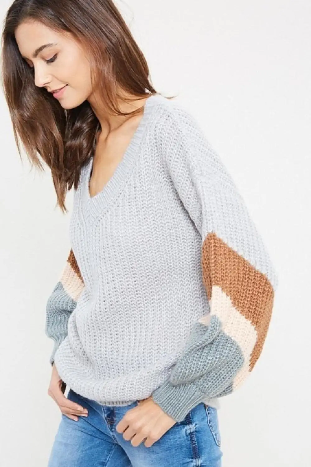 

WenQing Womens 2021 V Neck Long Sleeve Sweater Color Block Chunky Pullover Oversized Jumper