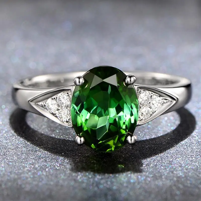 

Charm Women's OL Style Emerald CZ Crystal Ring Luxury AAA Oval Zircon Wedding Rings Elegant Women Wedding Anniversary Jewelry