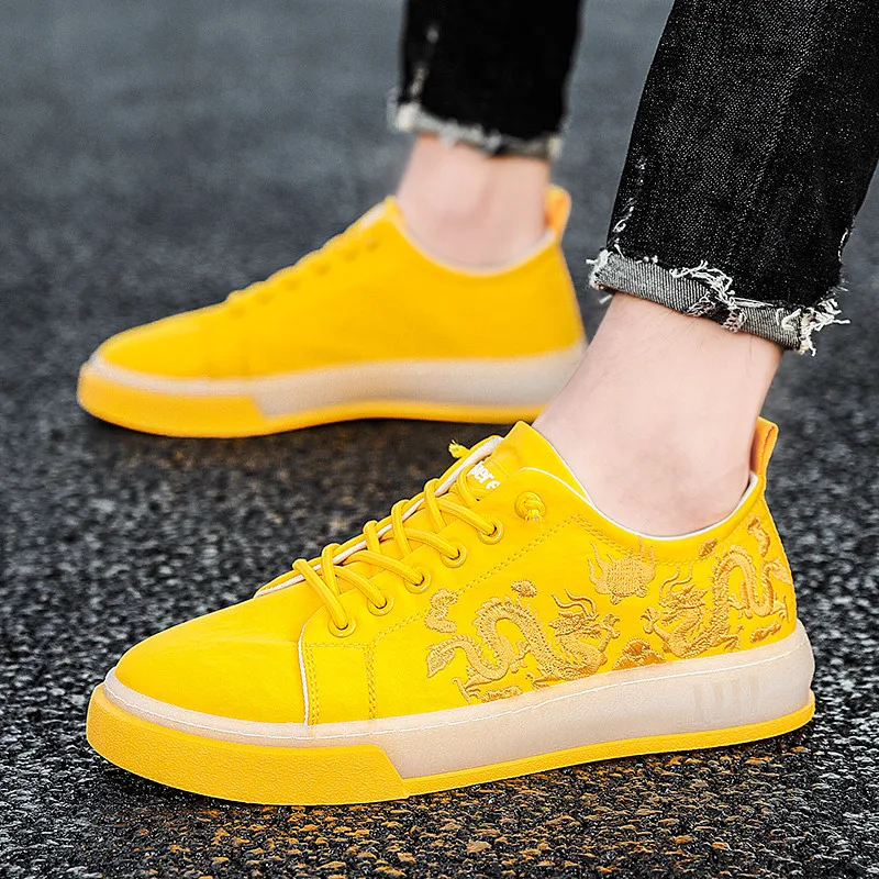 2021 Fashion Yellow Flower Embroidered Shoes Men Summer Sneakers Platform Flats Breathable Silk Cloth Casual |