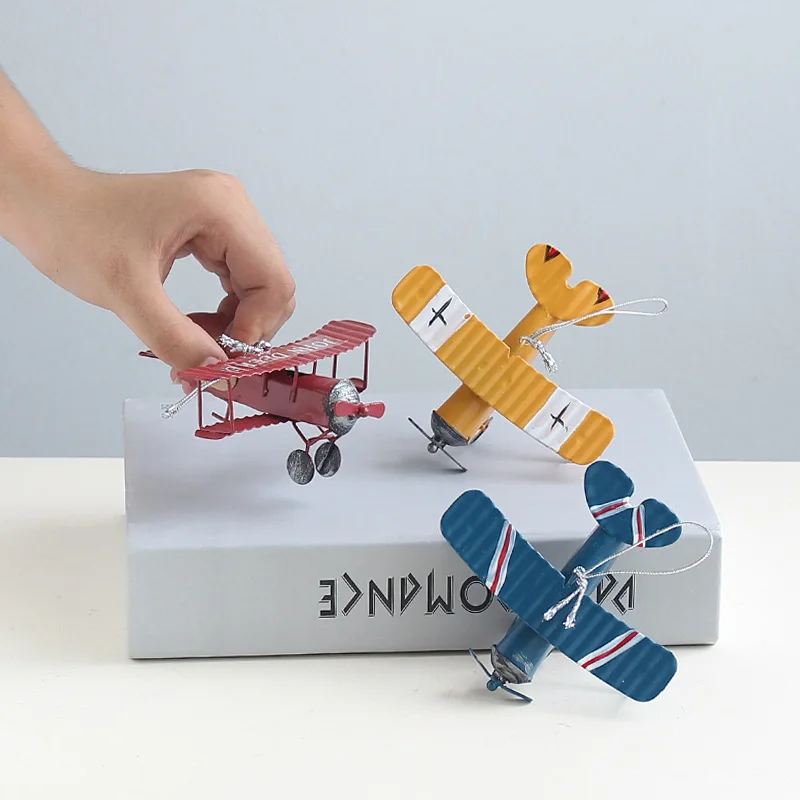 

Vintage Wrought Iron Mini Aircraft Model Ornament Creative Car Interior Retro Tin Airplane Home Desktop Decoration Plane Craft