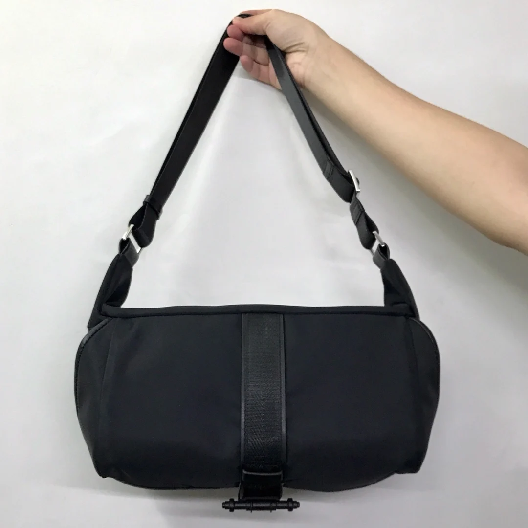 

Nylon large capacity waist bag fashion men's boutique waist bag