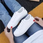 Женские кроссовки с вулканизированной подошвой весенние женские классические сапоги до колена из искусственной кожи; Женская обувь; Повседневная Белая обувь; Спортивная обувь на платформе; Zapatos De Mujer; Большие размеры