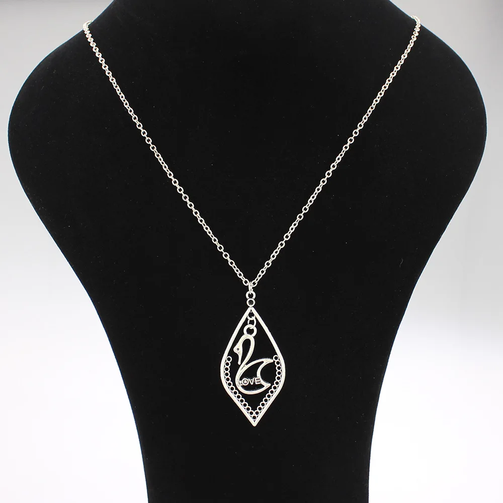 

Krasivaya Mothers Day love Sliver Swan With Stone Choker Necklace For Women Fashion Jewelry