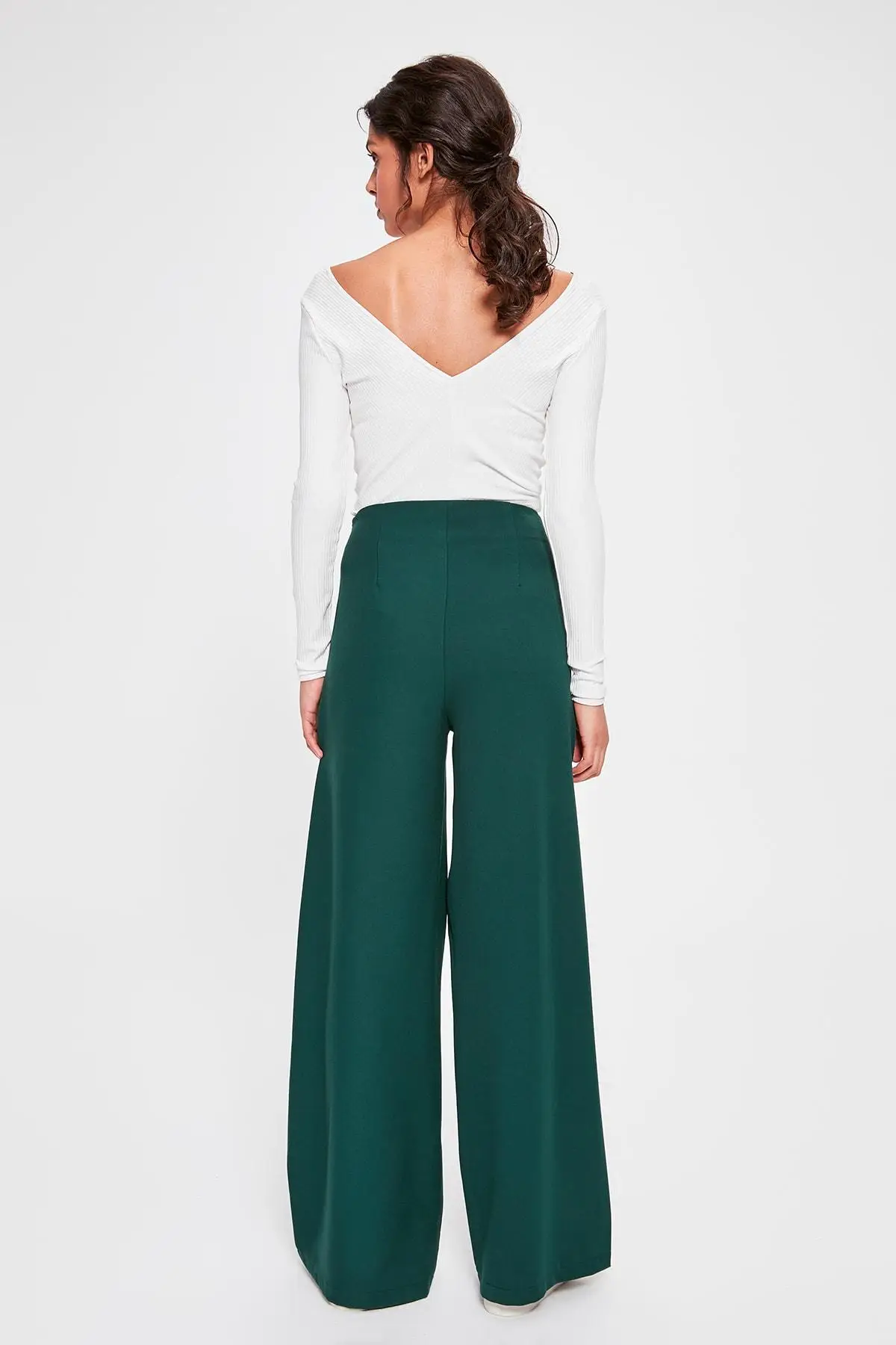 Trendyol зеленые брюки со шнуровкой TWOAW20PL0353