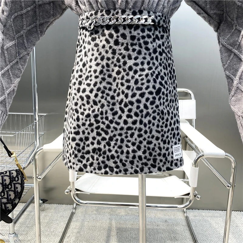 

New Heavy Industry Chain High Waist A-line Short Skirt 2021 Personalized Label Leopard Print Versatile Thin Tweed Skirt