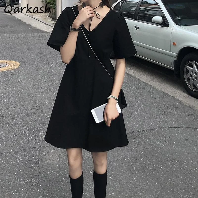 

Dresses Women Chic Solid Casual V-neck Female Tunic Stylish Streetwear Basic Slim Ins Popular Holiday Tender Summer New Harajuku