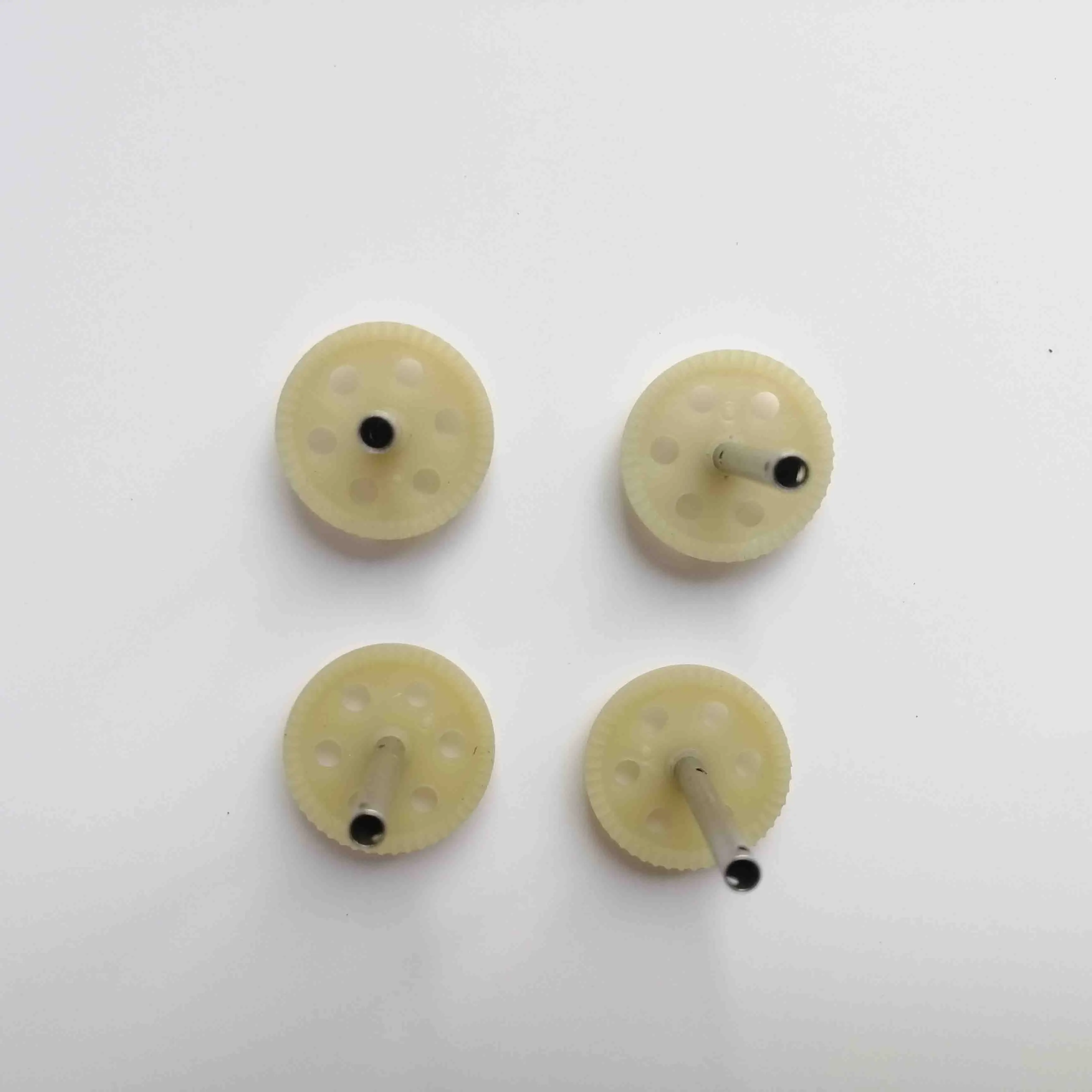 Шестерня с валом для GPS-дрона E520, E520S, JD22S, 4/8/12 шт. Шестерня с валом для GPS-дрона E520, E520S, JD22S, 4/8/12 шт.