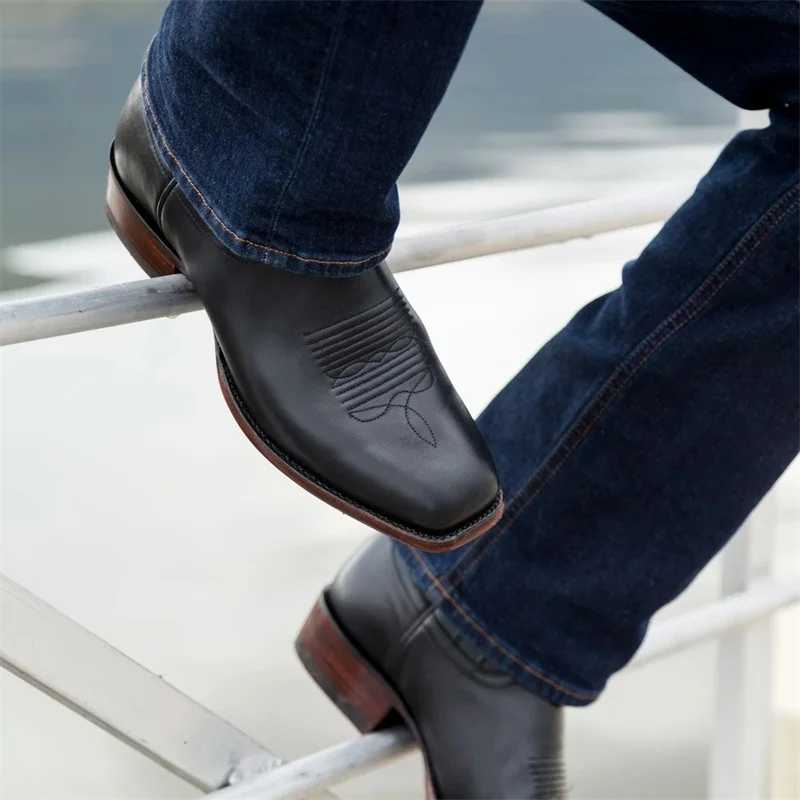 

Men's Boots Fashion Foreign Trade Autumn And Winter 2022 New Low Heel 38-48 Simple Round Head Men's Medium Boots