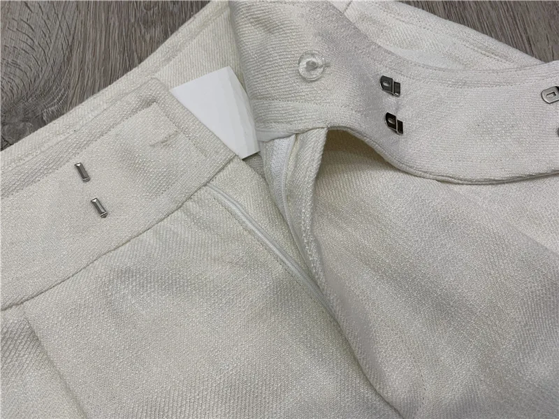 

Black White Women High Waist Straight knee-length pants 2020 New Spring Summer Ladies Casual Half Length short Pants