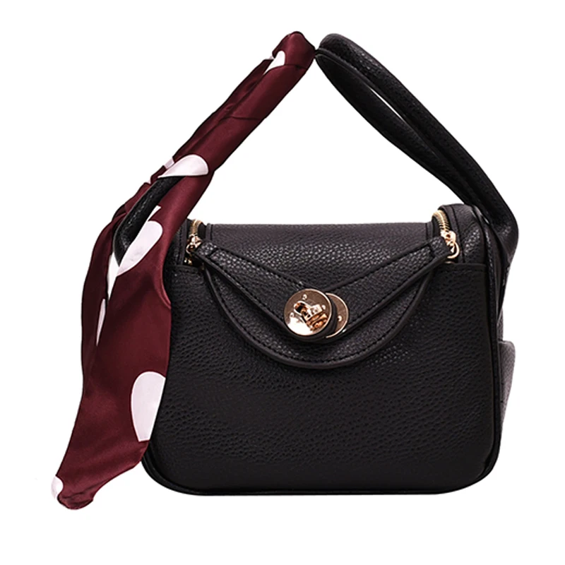 

Advanced feeling foreign style small bag female 2020 new fashion Korean version all - over - shoulder bag chain patent leather