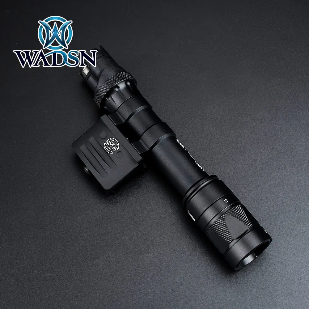 

WADSN Tactical Flashlight M612V Strobe Version Airsoft Torches Hunting Rifle Scout Weapon Lights With RM45 Offset Rail Mount