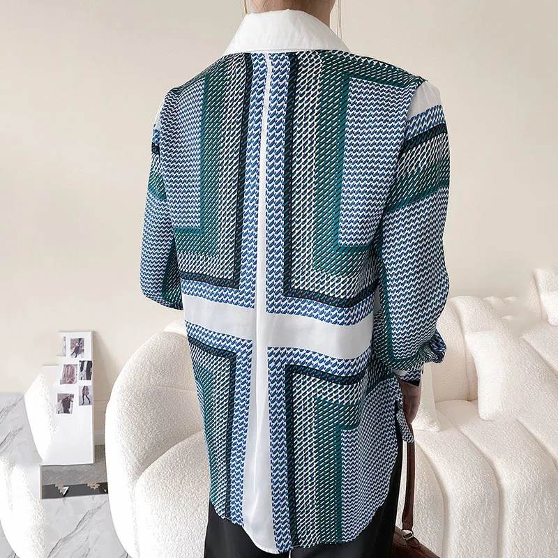 

SHENGPALAE Simple Printed Blouse Women's Autumn 2021 New Laple Loose Single Breasted Long Sleeve Shirt Female Fashion 5E3309