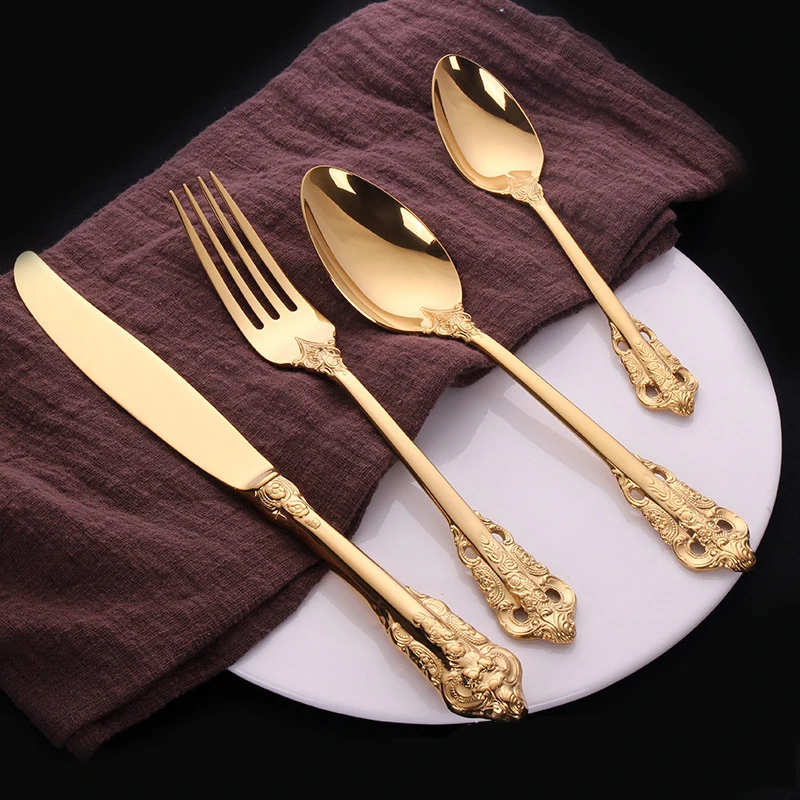 Винтаж Western Золотые Столовые приборы 24pcs столовые ножи чайные ложки вилки комплект ювелирных изделий Золотой Роскошная Посуда набор столовых приборов с гравировкой набор