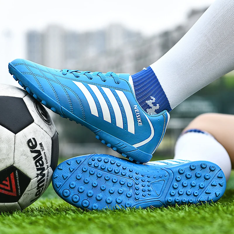 Fashion Green Outdoor Turf Soccer Shoes Men Grass Training Sports Shoes Kids Adults Children Soccer Cleats Unisex Football Shoes