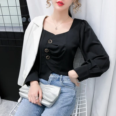 

Blouses & Shirts