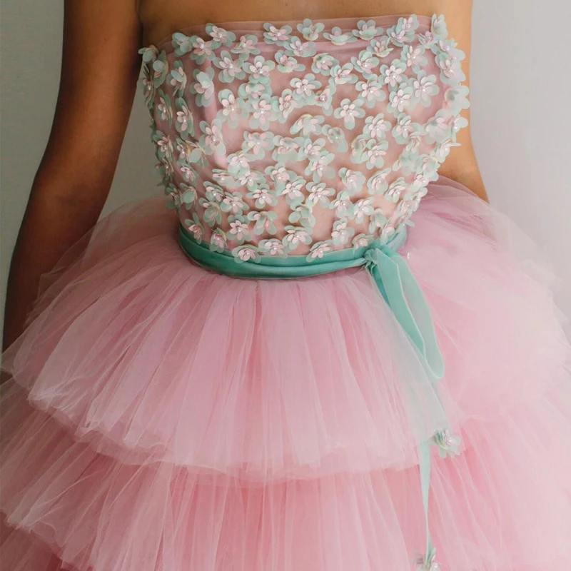 

Ball Gown Prom Dresses 2020 Handmade 3D Flowers Tiered Tulle Boat Neck Long Formal Evening Party Gown